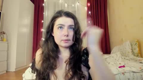 Snapshot of cutie_pearl chatting on October 14, 7:05 pm Pearl online show from October 14, 7:05 pm