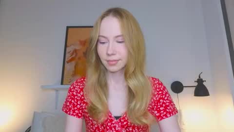 Snapshot of cuute_angell chatting on September 19, 5:12 pm Virginia See you on Sunday online show from September 19, 5:12 pm