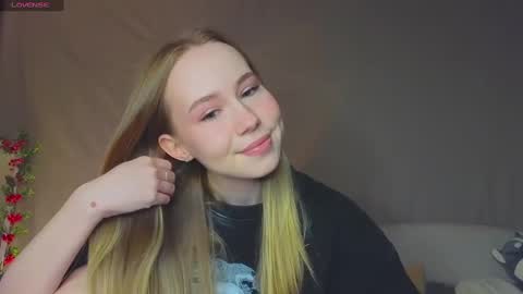 Snapshot of cuute_angell chatting on January 30, 3:51 pm Virginia See you on Sunday online show from January 30, 3:51 pm