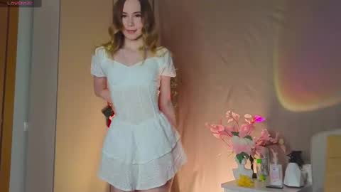 Snapshot of cuute_angell chatting on March 8, 5:09 pm Virginia See you on Sunday online show from March 8, 5:09 pm