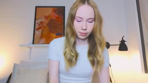 Snapshot of cuute_angell chatting on September 8, 5:12 pm Virginia See you on Sunday online show from September 8, 5:12 pm
