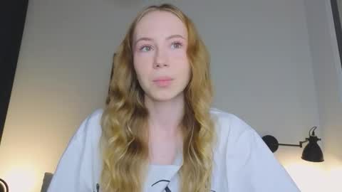 Snapshot of cuute_angell chatting on October 14, 5:37 pm Virginia See you on Sunday online show from October 14, 5:37 pm