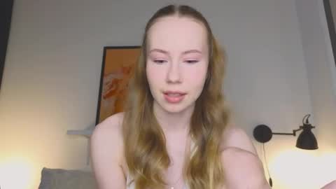 Snapshot of cuute_angell chatting on October 10, 5:07 pm Virginia See you on Sunday online show from October 10, 5:07 pm