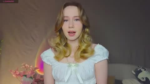 Snapshot of cuute_angell chatting on January 29, 4:52 pm Virginia See you on Sunday online show from January 29, 4:52 pm