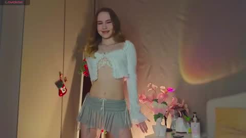 Snapshot of cuute_angell chatting on February 26, 5:00 pm Virginia See you on Sunday online show from February 26, 5:00 pm