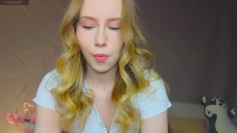 Snapshot of cuute_angell chatting on March 2, 4:58 pm Virginia See you on Sunday online show from March 2, 4:58 pm