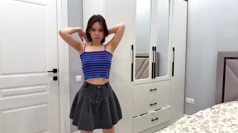 Akemi online show from November 28, 9:56 am