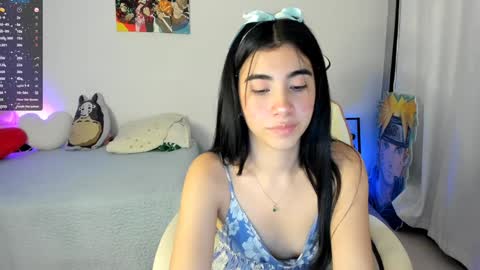 Snapshot of cyber_lizz chatting on December 7, 9:00 pm Liz online show from December 7, 9:00 pm
