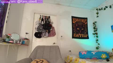 Snapshot of cybercami chatting on September 23, 7:23 pm Camila online show from September 23, 7:23 pm