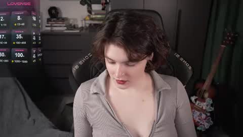 Helen Blossom online show from July 1, 2:05 pm