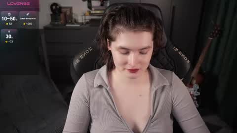 Helen Blossom online show from July 22, 7:59 pm