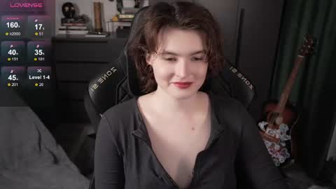 Helen Blossom online show from June 23, 2:26 pm