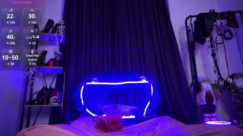 Lily Goddess online show from December 19, 2:23 am