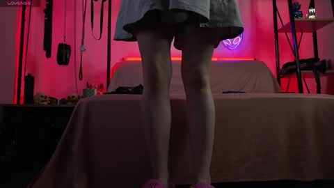 Lily Goddess online show from May 1, 9:40 pm