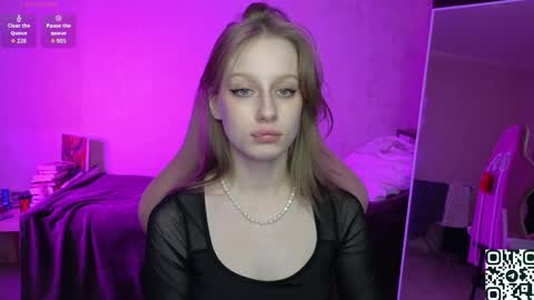 cyyberwhore online show from April 27, 12:52 am