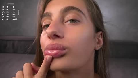 Isabella online show from July 31, 1:17 am