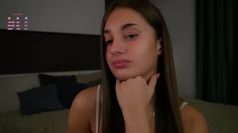 Isabella online show from February 21, 1:11 am