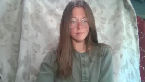 d3sert_moon online show from May 18, 11:22 pm
