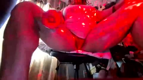 Daddett iS Wett online show from February 13, 7:31 pm