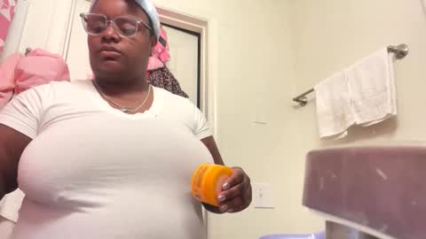 DadeesQTPie online show from January 8, 6:28 am