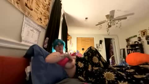 dadsdoll2 online show from May 3, 5:55 am