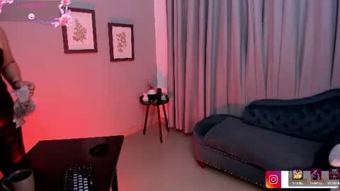 Dafne online show from June 25, 12:51 pm