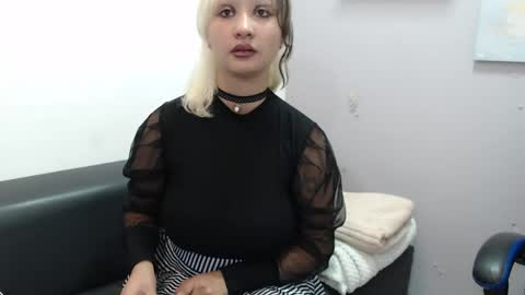 Dafne online show from May 1, 12:52 pm