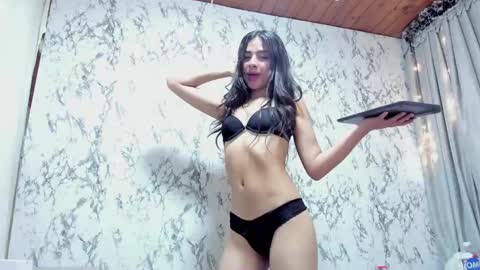 Snapshot of dafne_quenn chatting on December 10, 1:22 pm dafne_quenn online show from December 10, 1:22 pm