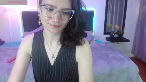Snapshot of dafne_xx_ chatting on October 17, 2:09 pm dafne_xx_ online show from October 17, 2:09 pm