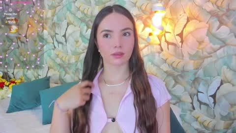 Snapshot of dafnevega chatting on March 7, 8:00 pm Dafne  online show from March 7, 8:00 pm