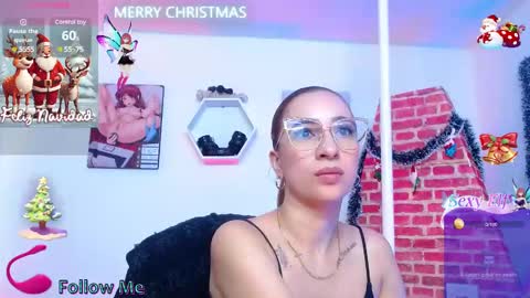 Snapshot of dagny_ chatting on December 28, 3:15 am Dagny online show from December 28, 3:15 am