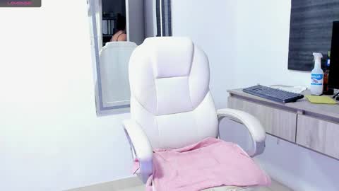 Snapshot of dahian_carter chatting on September 18, 11:53 am Dahian online show from September 18, 11:53 am