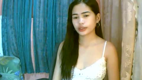 Im Dahlia online show from April 23, 12:29 pm