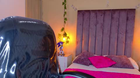 Dahlia online show from January 15, 10:49 pm