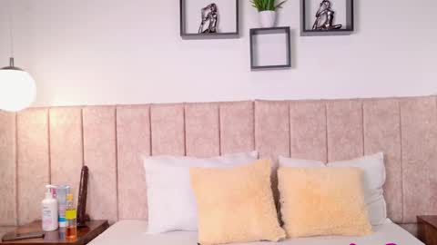 Juls online show from January 7, 3:32 am