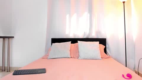 Daila Smith  online show from February 17, 3:11 pm