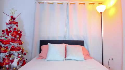 Daila Smith  online show from December 23, 6:05 pm