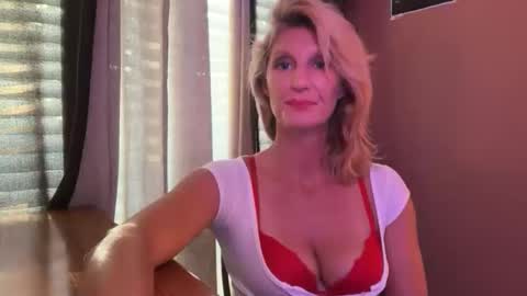 Daisy137 online show from December 16, 8:58 pm