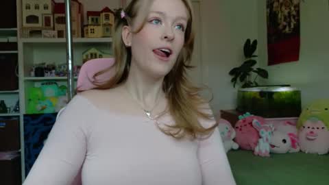 Daisy online show from April 30, 7:08 pm