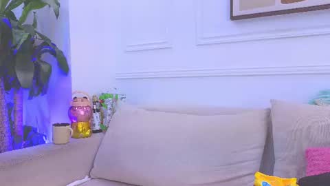 Daisy Price online show from June 27, 11:00 am
