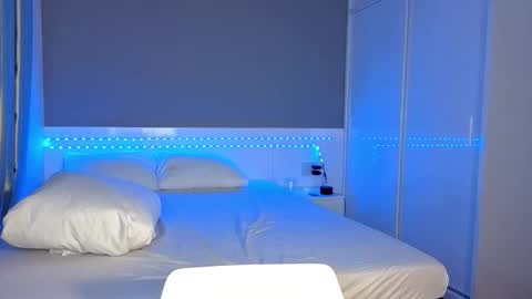 Daisy online show from December 15, 5:07 pm