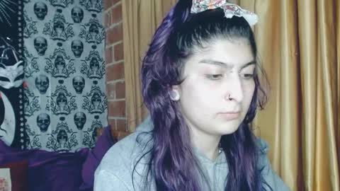    --  -- help me reach 100 hands up  online show from February 13, 1:40 am