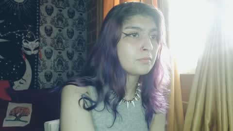    --  -- help me reach 100 hands up  online show from January 31, 10:42 pm