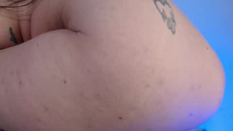 Snapshot of dakkotta_curvy chatting on September 13, 7:38 am VALENTINA online show from September 13, 7:38 am