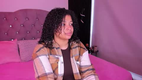 Snapshot of dakota_mars chatting on October 18, 12:19 pm dakota_mars online show from October 18, 12:19 pm