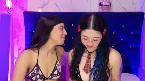 dakotaa_johnson online show from April 29, 10:26 pm