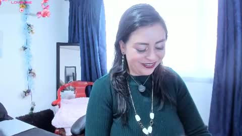 Dakotaagray online show from July 26, 12:35 pm