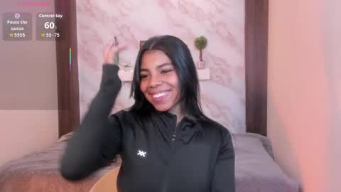Snapshot of dakotaferreti chatting on October 27, 8:03 pm Dakota Ferreti online show from October 27, 8:03 pm