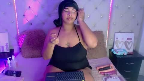 dakotaxt online show from June 6, 7:53 pm