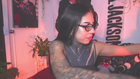 dalia_vorhees online show from April 21, 1:31 am